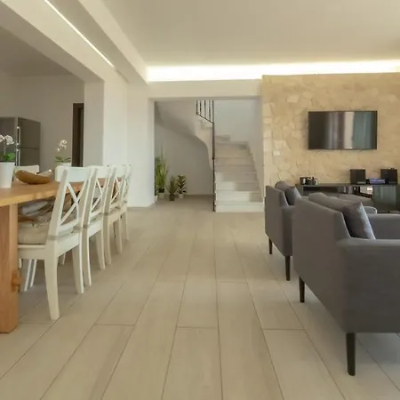 Enchanted Bay House Βλαχάτα